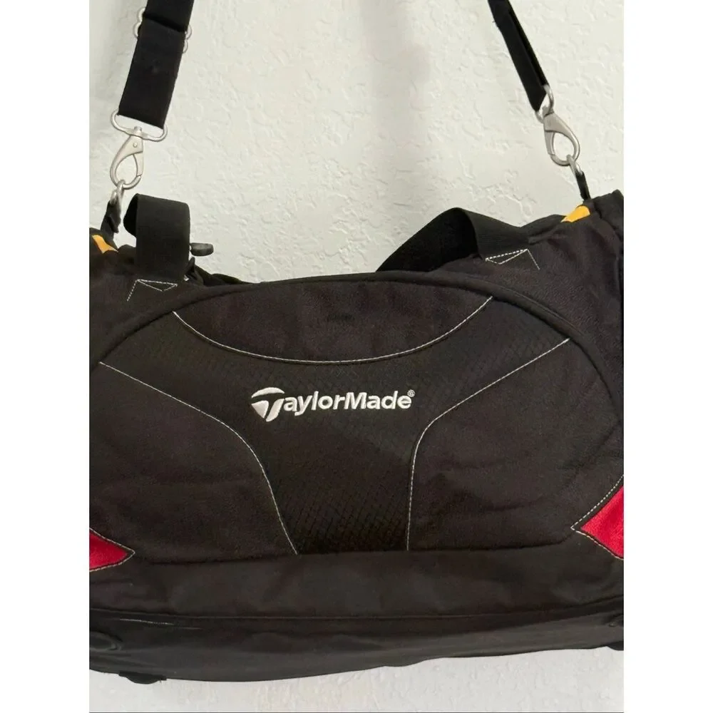 TaylorMade Medium Duffle Bag 20